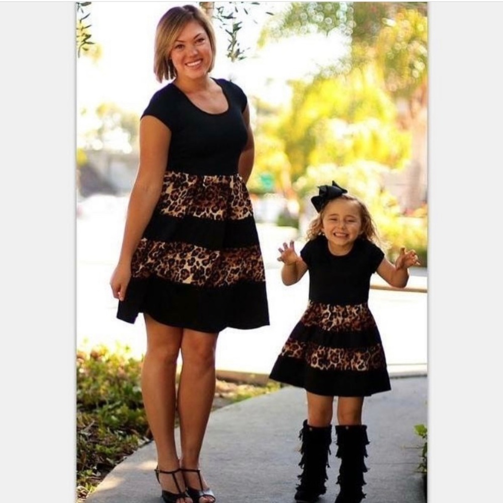 Kids cheetah dress.